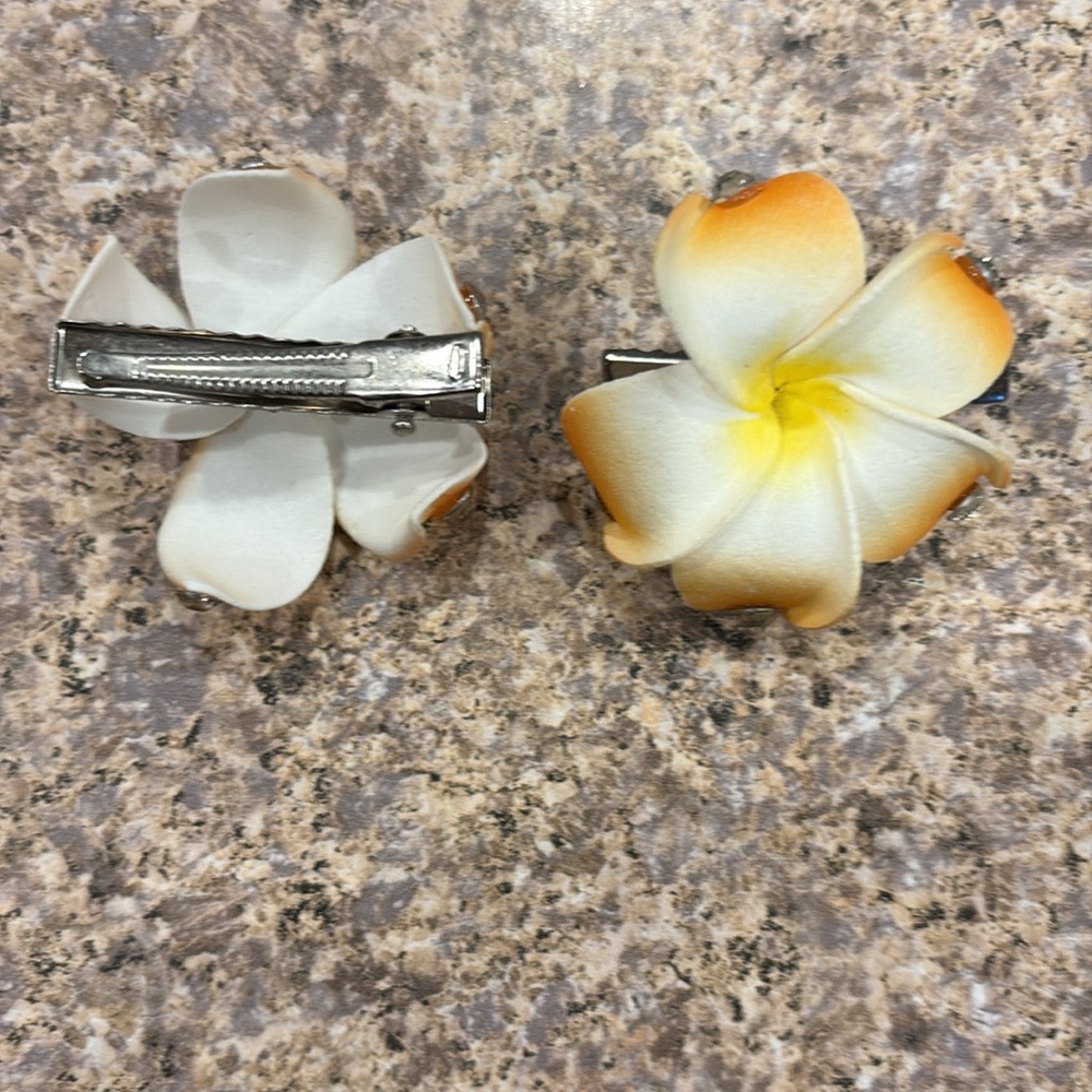 Hawaiian Flowers Hair Accessories Set - Picture 5 of 14